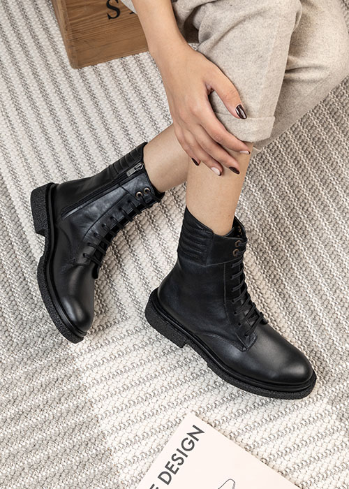 چرا کفش چرم طبیعی انتخاب اول افراد خوش‌سلیقه است؟